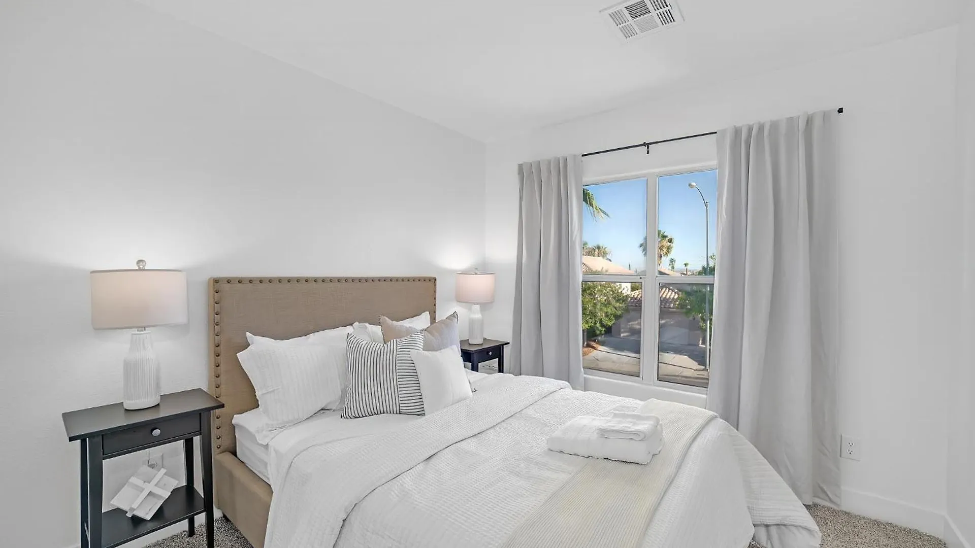 Luxury 3Br Near Strip, Hot Spa & Pool, Gazebo, Bbq 拉斯维加斯 0*,  美国